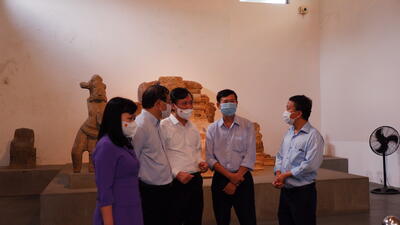 Đoàn khảo sát của Ủy ban Văn hóa, Giáo dục khảo sát tại Bảo tàng Điêu khắc Chăm Đà Nẵng1