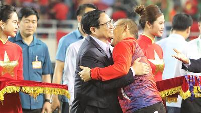 Thủ tướng Chính phủ Phạm Minh Chính chúc mừng Huấn luyện viên Park Hang Seo